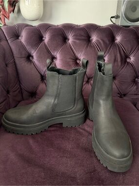 Thursday Legend Chelsea Boot. Never been worn! Size 10 women’s